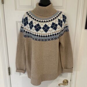 Tommy Hilfiger Women's Beige Argyle Turtleneck Sweater